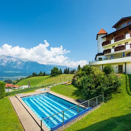 Jaegerhof Hotel 4*
